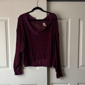 Small Loose Fitting Plum We The Free V-Neck Long Sleeve Top
